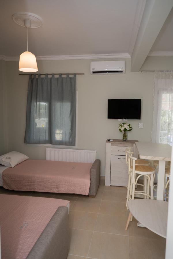 Zoe Seaview Apartment By Rentalspro - Nea Moudania Halkidiki Экстерьер фото
