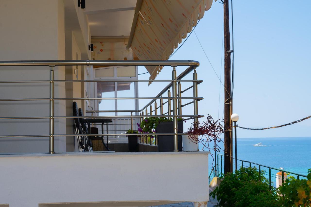 Zoe Seaview Apartment By Rentalspro - Nea Moudania Halkidiki Экстерьер фото